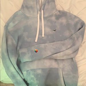 tie dyed hollister hoodie (men’s or woman’s)